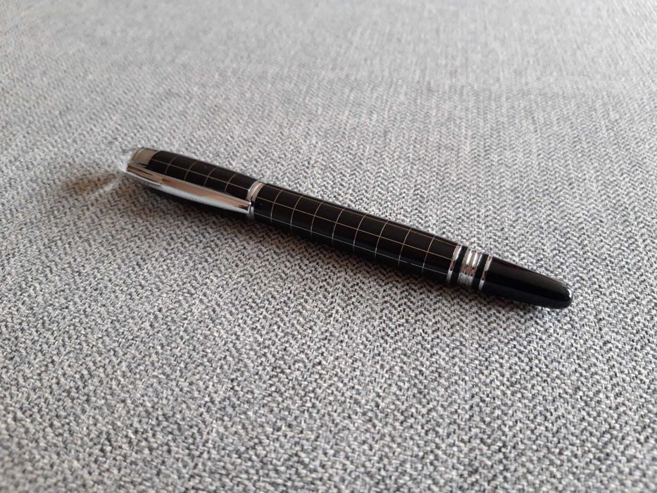Caneta de tinta permanente MONTBLANC