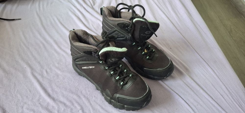 Buty sportowe adidas i inne
