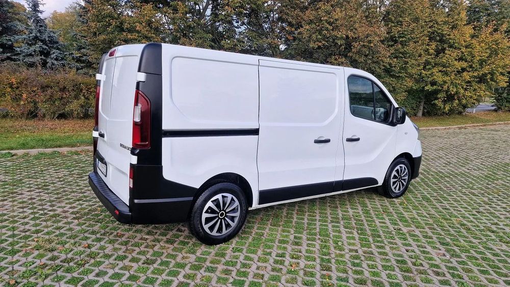 Renault Trafic  1.6 120 KM Faktura Vat 23% Model 2016 Rok