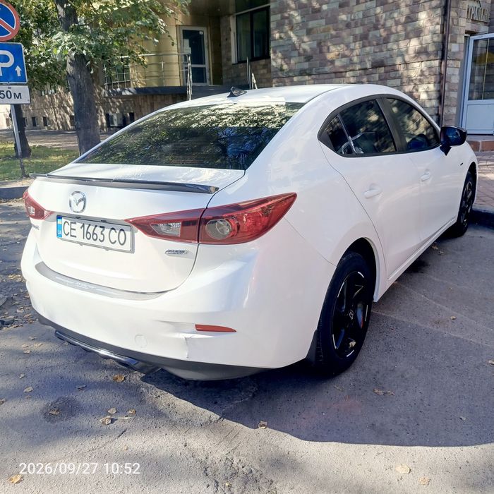 Mazda 3 2015 рік 2.0 SkyActiv