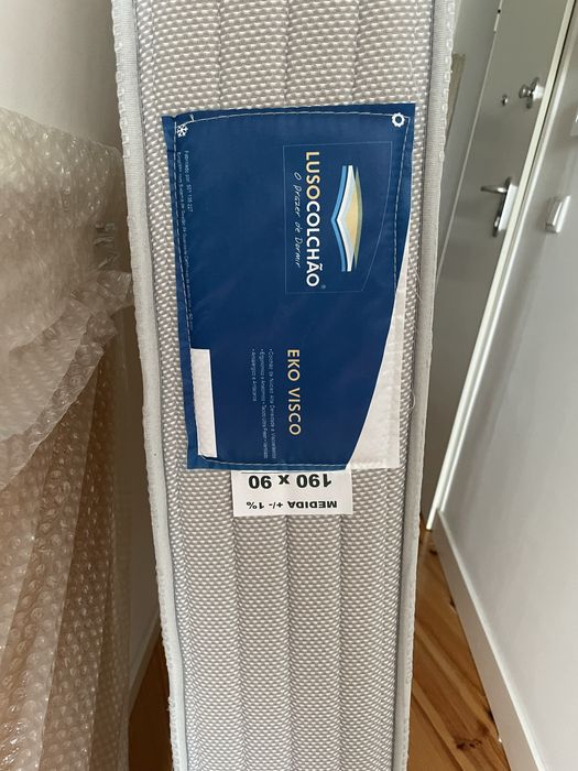 Cama Solteiro com duas gavetas Lacada em branco 90x190cm