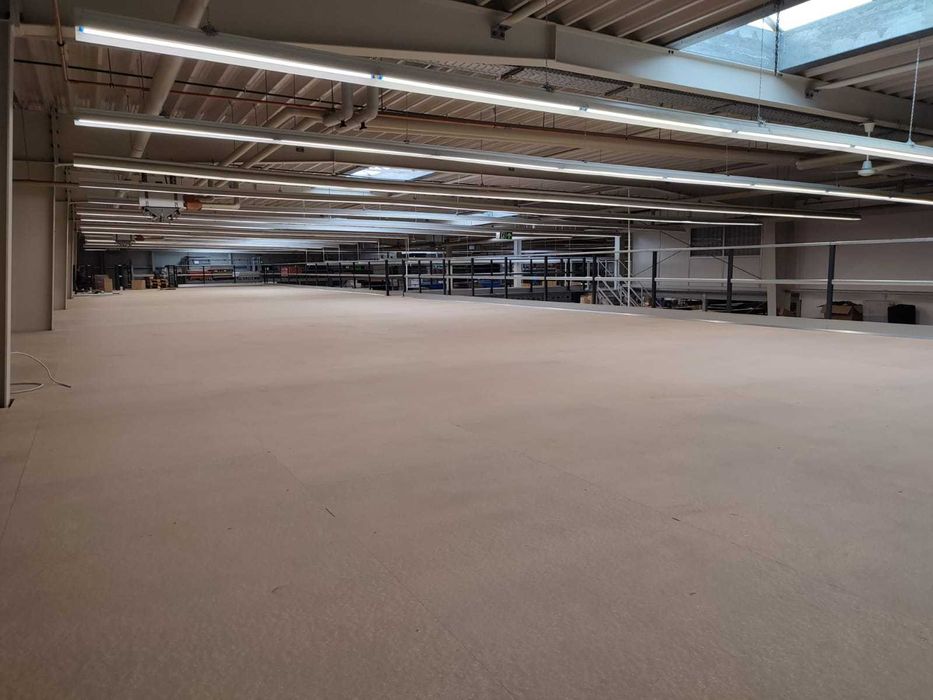 Pomost magazynowy (antresola) wg indywidualnego projektu + wyposażenie