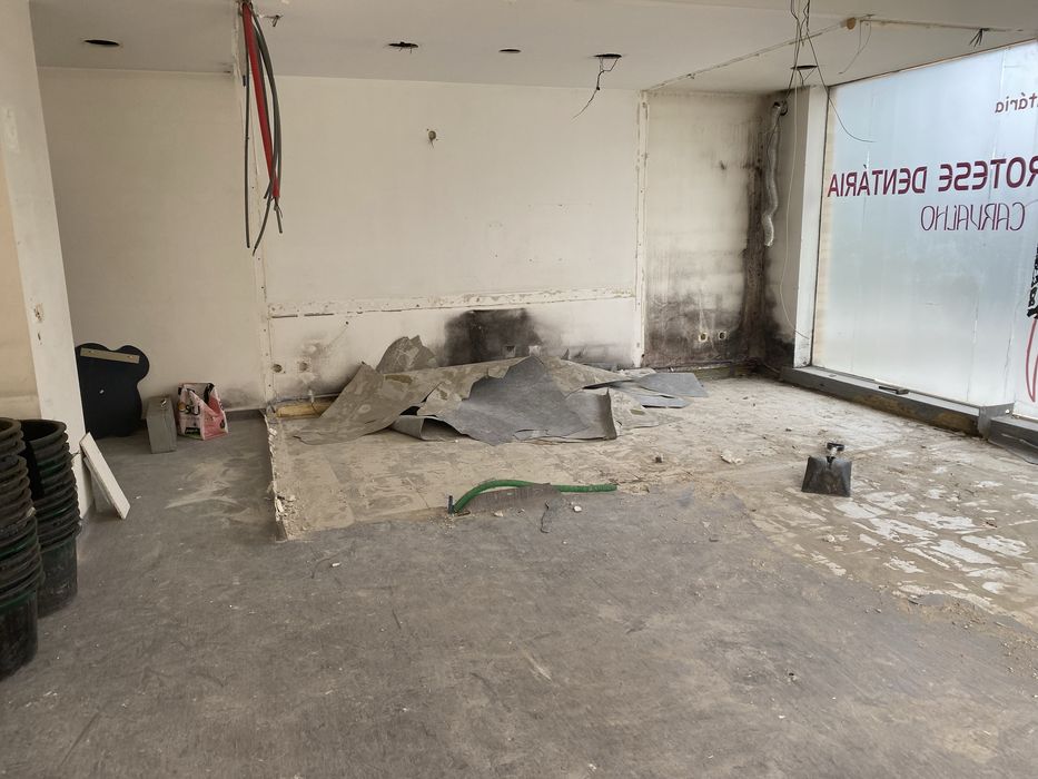 Demolicao e recolha de entulho