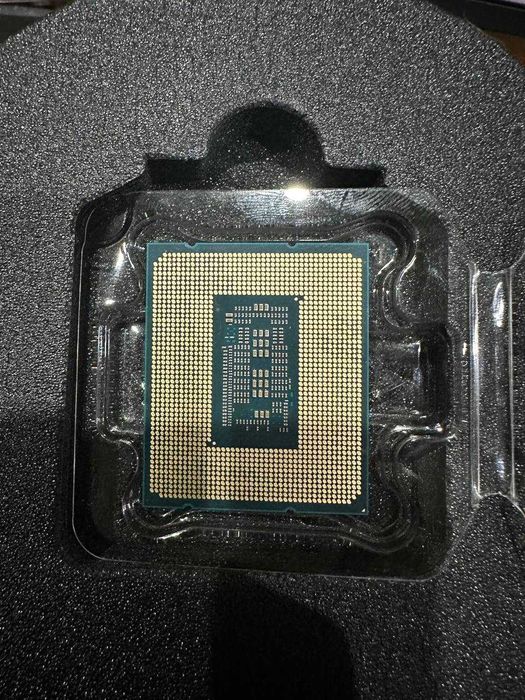 Intel core I9 12900k + Aorus Master Z690