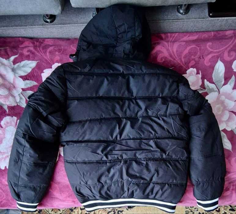Продам нову чоловічу куртку, з біркою