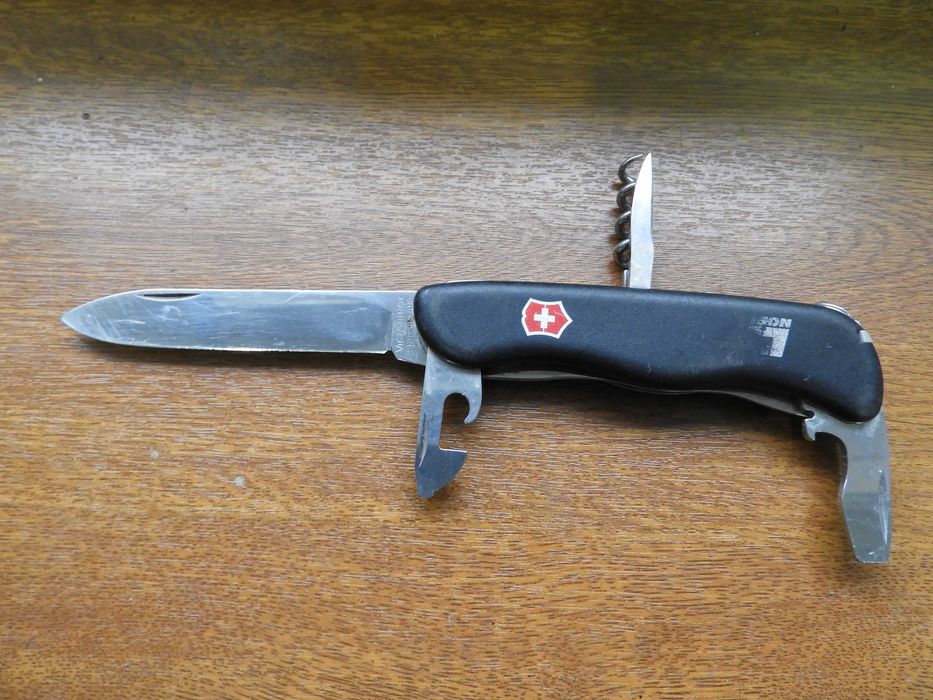 Victorinox Picnicker nóż scyzoryk czarny 111mm =
