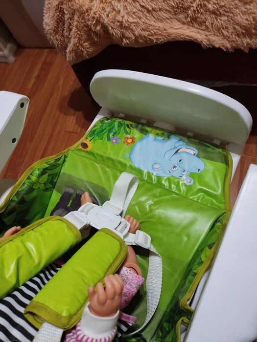 Стілець для годуваня