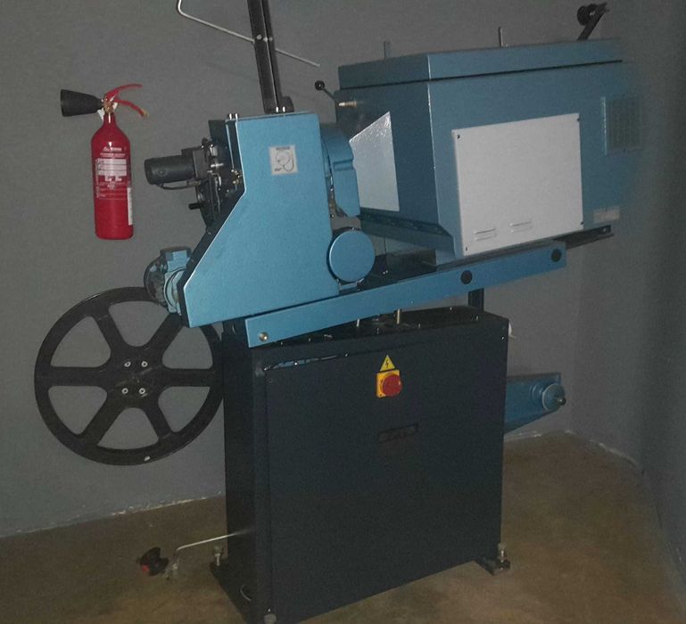 35mm cinema projectors64284398205441124