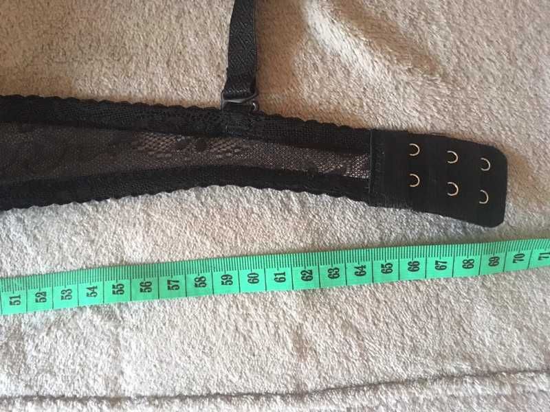 Stanik biustonosz czarny usztywniany bez push up 75B