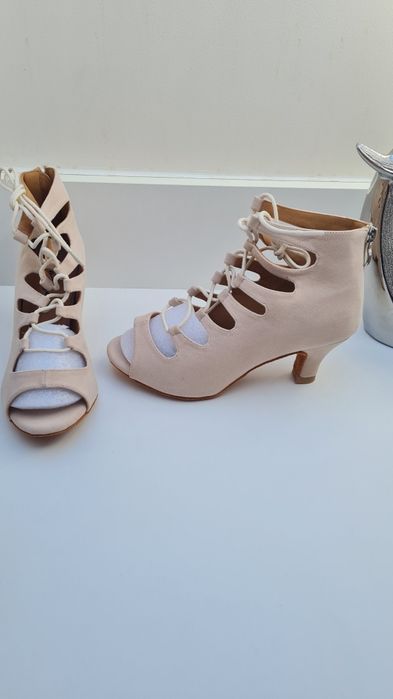 Buty High heels czołenka r. 37 NOWE