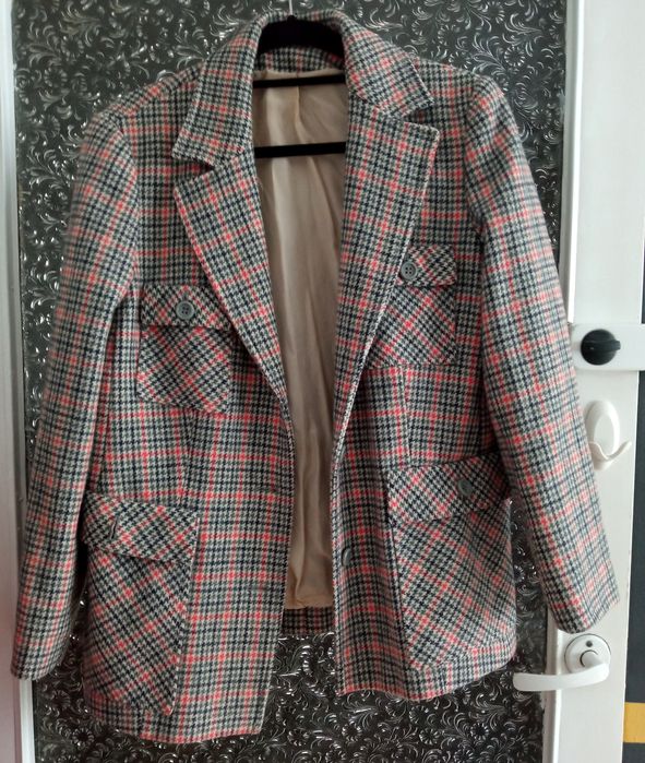 Płaszcz damski marynarka pepitka 40 L szara różowa Cora