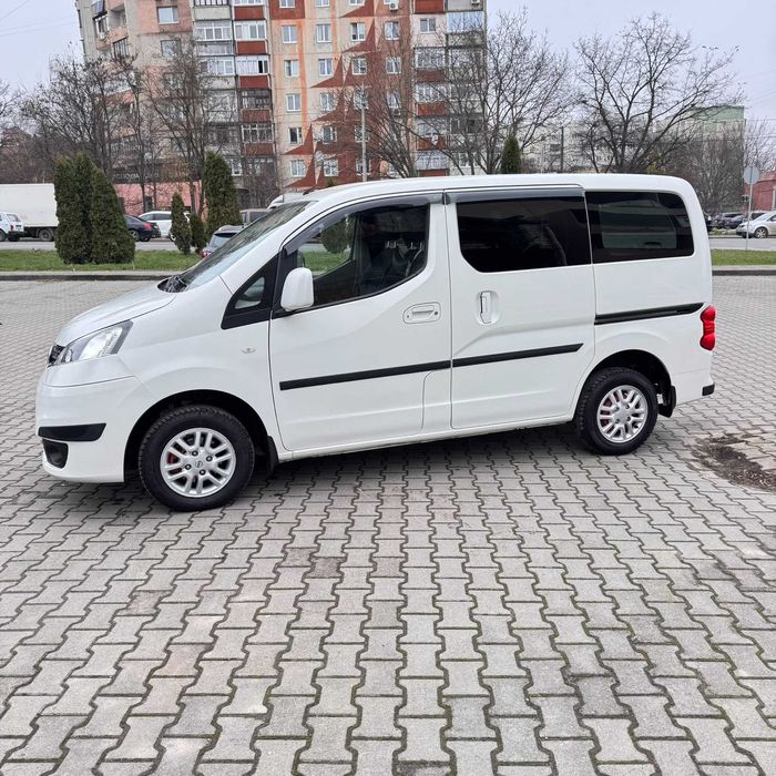 Продам Nissan NV 200 2014 р