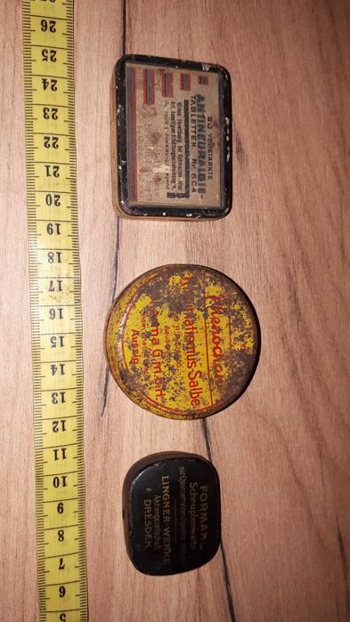 Stare metalowe  pudełko,  puszki, reklama , Aussig , Dresden.