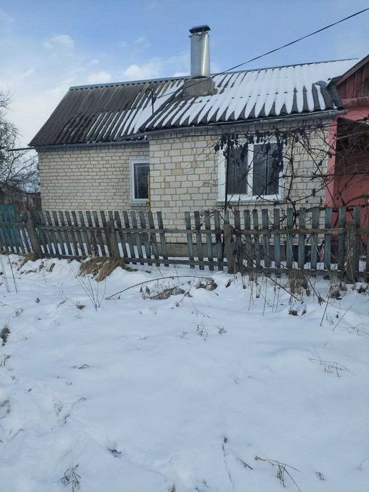 Продаж будинку від вланиска