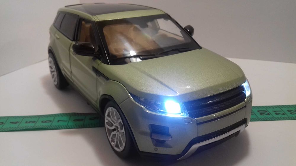 Модель Range Rover Evoque 1:24 Автопром Металл свет звук машинка Рэнж