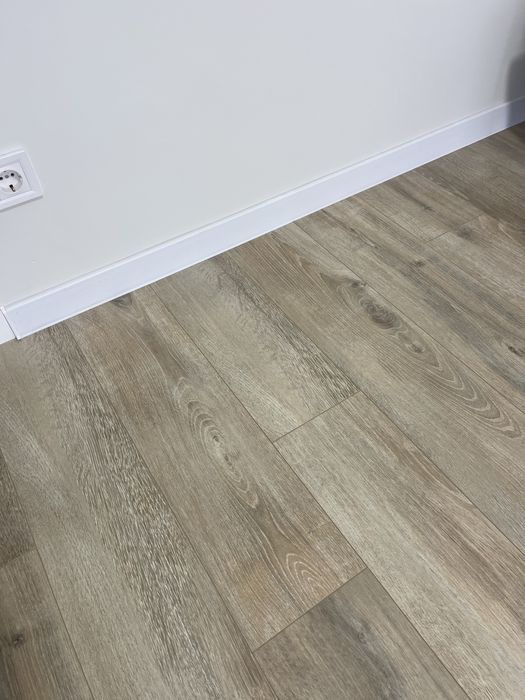 Укладка ламінату,монтаж ламінату,встановлення ламінату