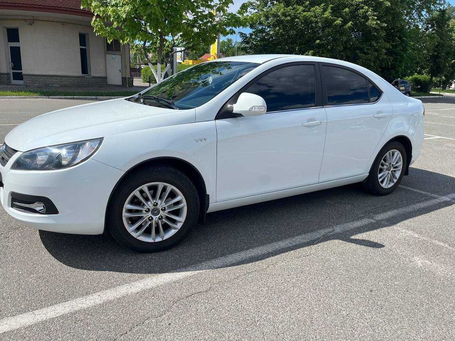 Продам авто, дуже гарний стан, пробіг 16 тисяч
