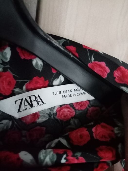 Piękna bluzka kwiatowa Zara