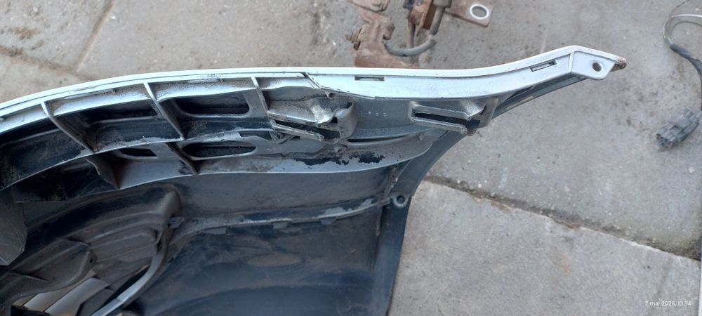 Zderzak przedni Passat B5 lift LA7W