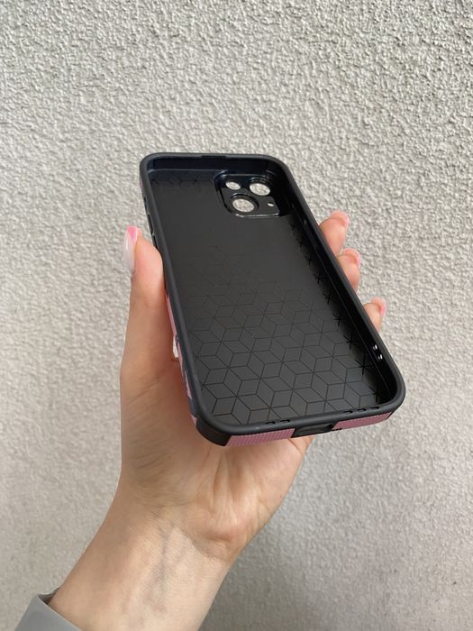 Stylowe etui na iPhone 13