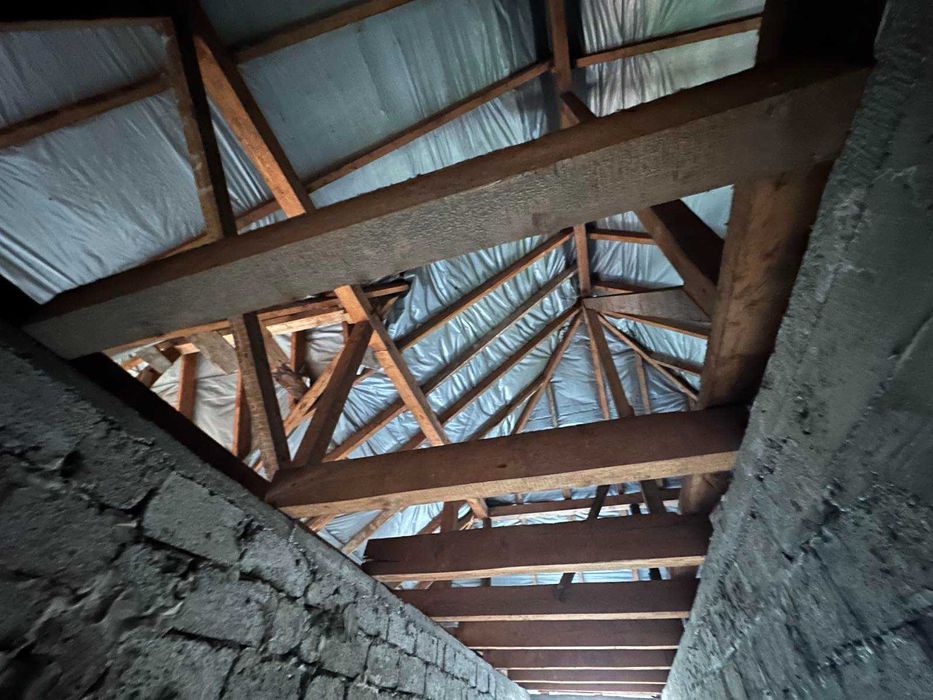 Продається триповерховий корпус під бізнес