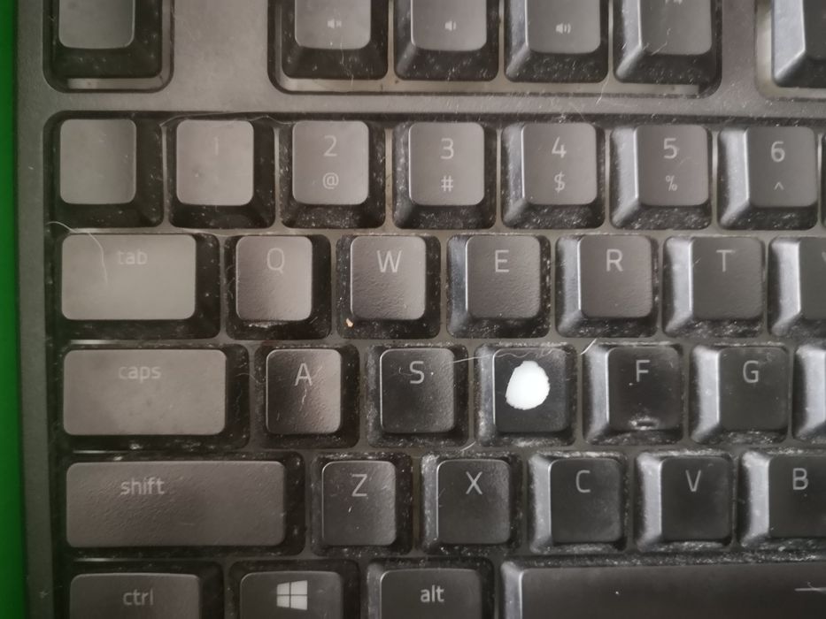 Teclado Razor ornata utilizado434319353866496002