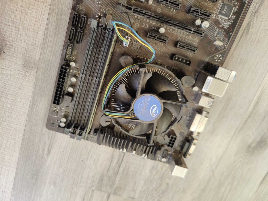 Комплект цп плата озу Gigabyte GA-B250-FinTech s1151 Intel B250 PCI-Ex