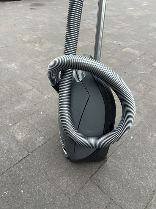 Пилосос Miele SGDF3 series 120