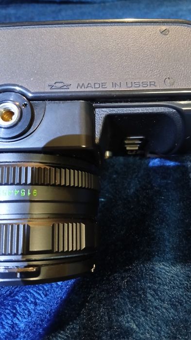 Зеніт-122 35-мм дзеркальний фотоапарат