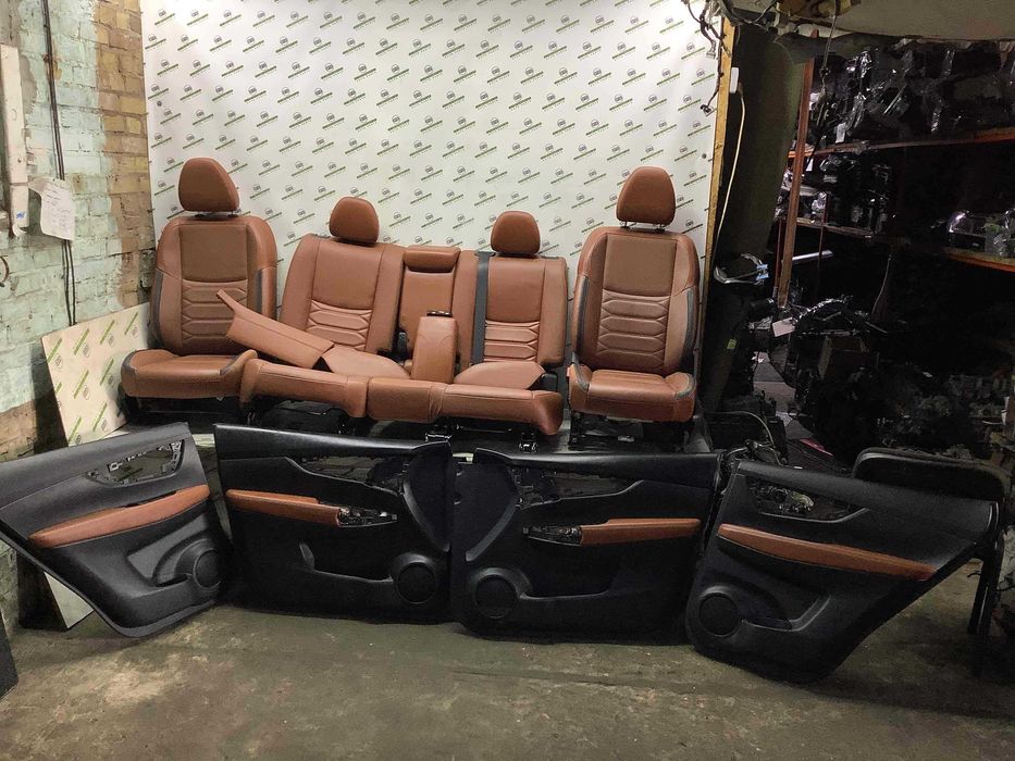 Салон (комплект сидений)  Nissan Rogue T32 / X-trail