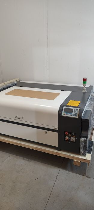 Лазерний верстат 1080 Reci 100 Вт CO2 і