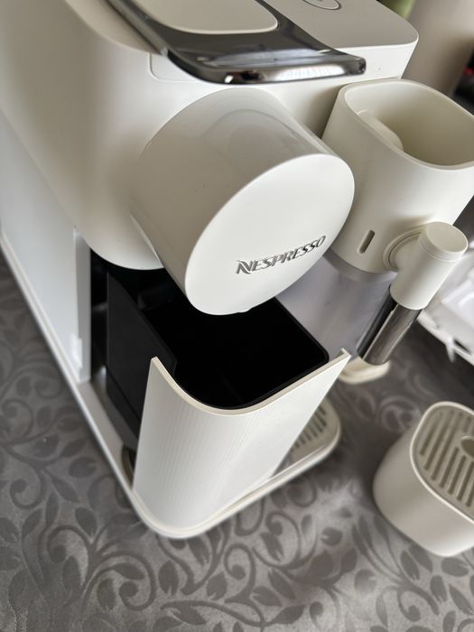 Nespresso Latissima one