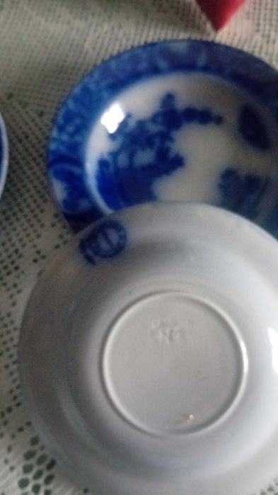 Conjunto de pratos de sobremesa de