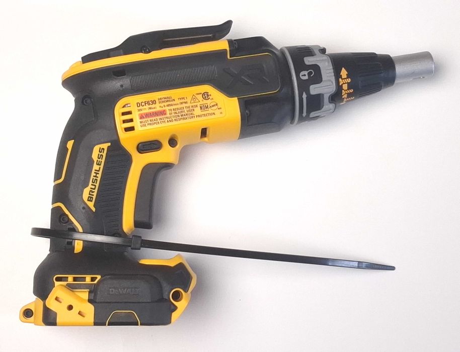 НАБІР ВИСОКОЯКІСНОГО ІНСТРУМЕНТУ  DEWALT З США