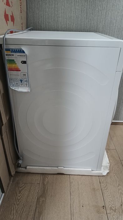 Сушильна машина Bosch WTH83251BY