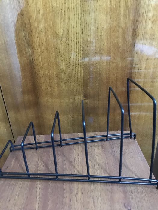 Держатель крышек.