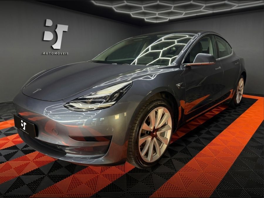 Tesla Model 3 Standard Range Plus RWD