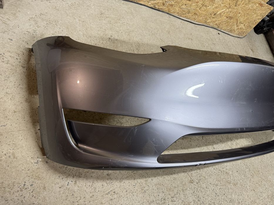 Tesla Model Y бампер передній