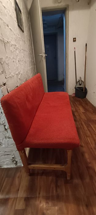 Ławka trzyosobowa na balkon.