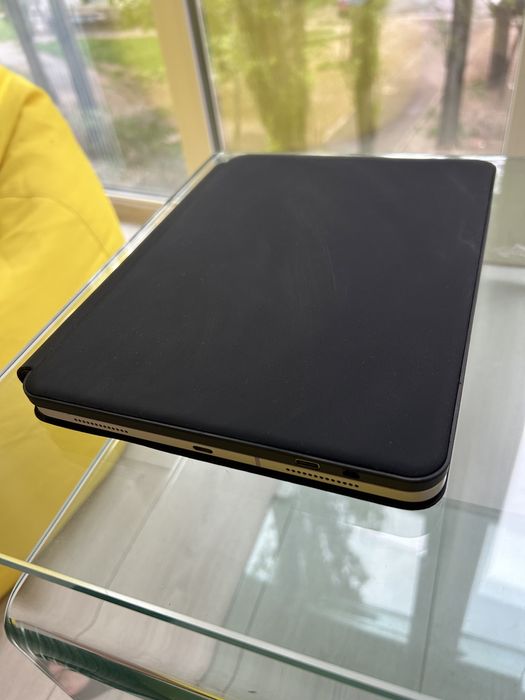 Чохол-клавіатура Apple Magic Keyboard для Apple iPad Pro 11, Air
