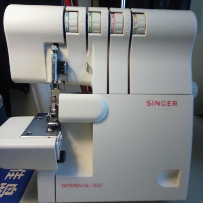 Оверлок Sinqer продам