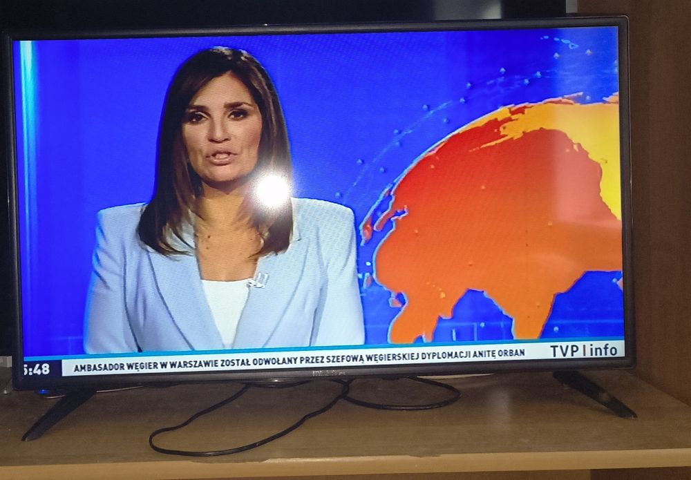 Telewizor Manta 40 cali