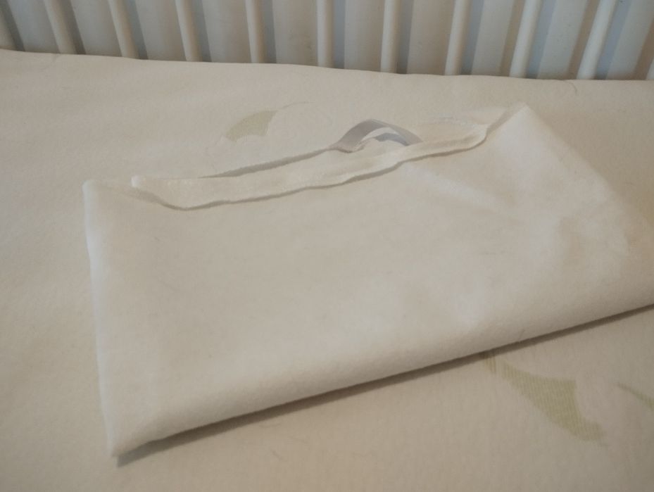 białe łóżeczko dziecięce z szufladą 120cm x 60cm