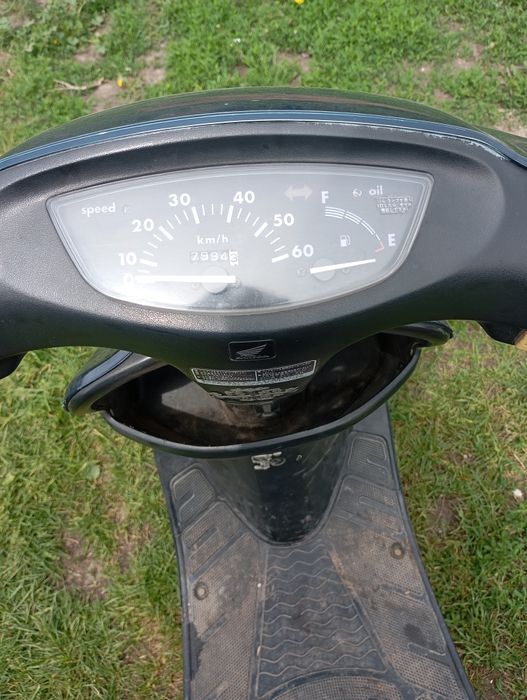 Продам  під ремонт Хонда діо 34