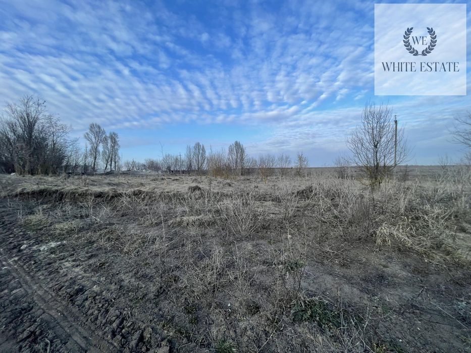 Продаж комерційної земельної ділянки