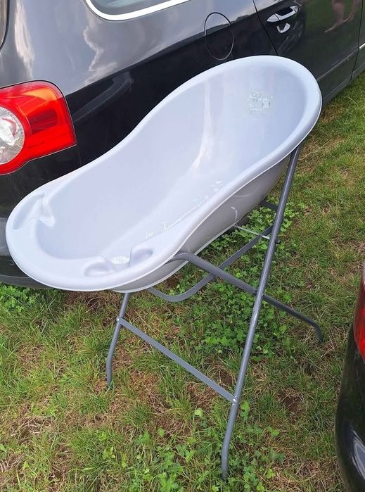 Wanienka ze stelażem