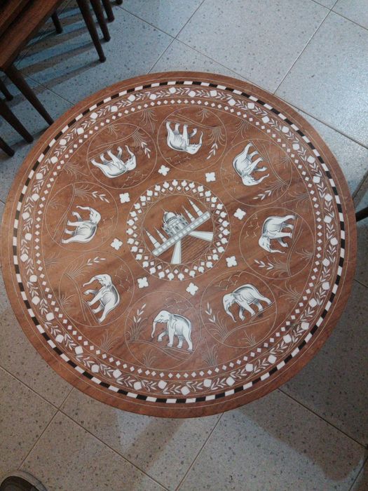 Vintage floor-standing table or side table with inlays64309579978371121