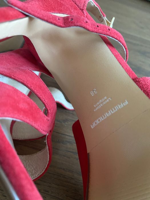 Czerwone zamszowe szpilki Prima Moda