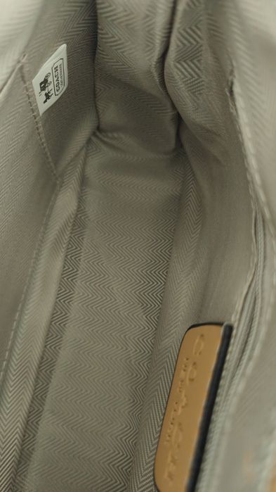 Mala Coach New York | Nova