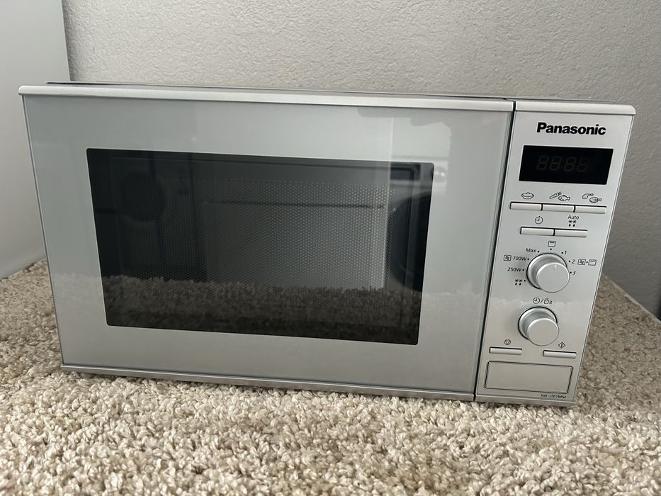 Мікрохвильова піч